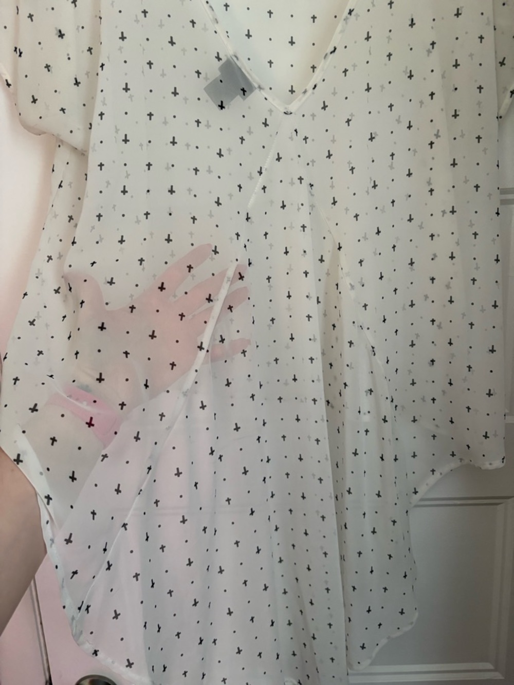 torrid White Sheer High-Low Blouse with Black Cross Print - Picture 4 of 7